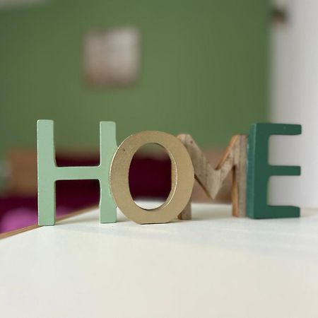 Snug Apartament Iasi Esterno foto