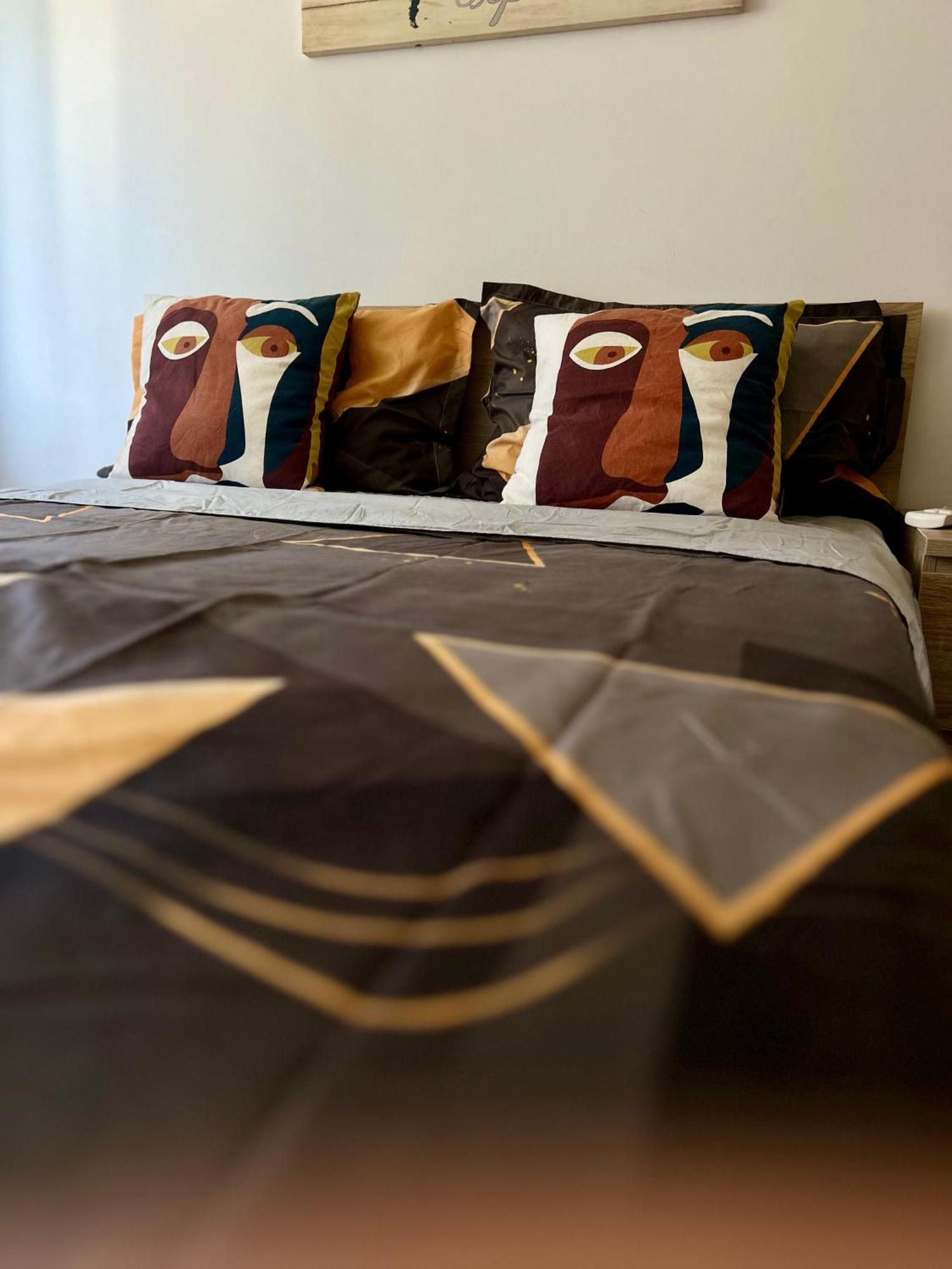 Snug Apartament Iasi Esterno foto